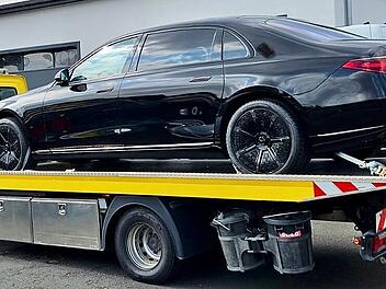 Aschaffenburg: Zoll beschlagnahmt mehrere Luxusautos - schwere Vorwürfe gegen Autohaus Aschaffenburg: Zoll beschlagnahmt mehrere Luxusautos - schwere Vorwürfe gegen Autohaus