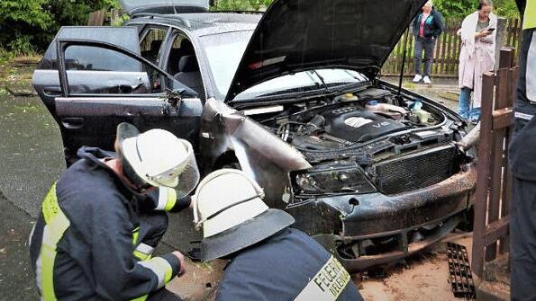 Viel Gl&uuml;ck im Ungl&uuml;ck hatten die Insassen im verungl&uuml;ckten Audi. Foto: Werner Rei&szlig;aus