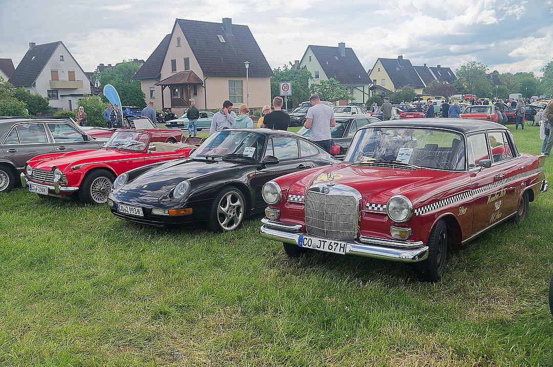 Auf dem Platz am Siedlerheim in der Auwaldsiedlung.