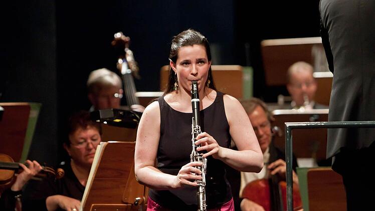 Impressionen von Sinfoniekonzert im Landestheater Coburg mit der Solistin Annelien van WauweFoto: Jochen Berger