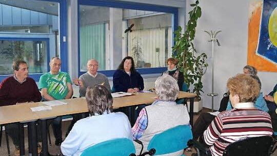 Der Kreis derer, die an Besuchsdiensten in Altenheimen und bei allein stehenden Personen interessiert sind, wird größer und nimmt immer konkretere Formen an. Foto: Stephanie Elm
