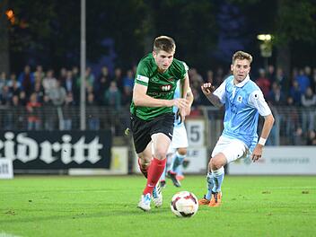 Mit Elan ins Derby: Schweinfurts Kevin Fery (vorne). Foto: Marion Wetterich