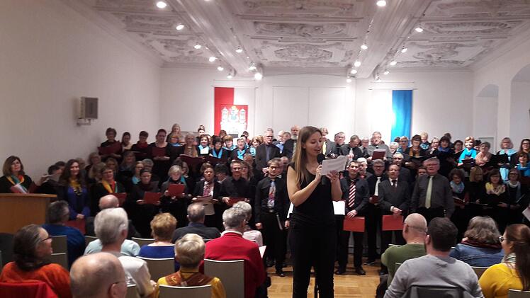 Eindrucksvoll: Die Sängerschulung der Sängergruppe im Landkreis  fand ihren Abschluss in der Alten Aula. Foto: Hartmut Hessel