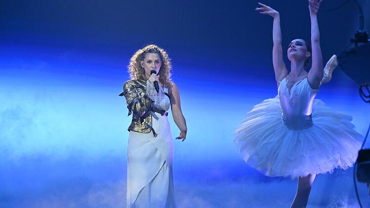 Molly Sue (25) bot mit "Optimist (Ha Ha Ha)" das stimmliche Highlight des Abends.