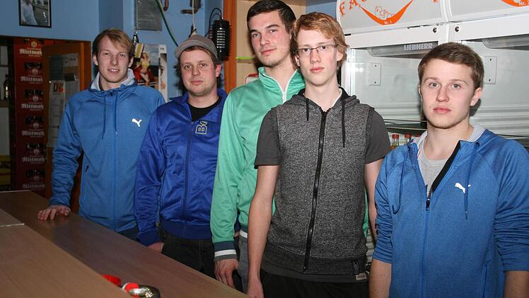 Die Mitglieder des "Faulenzer"-Jugendclubs haben ihr Domizil innen schon gut in Schuss gebracht. Foto: Sylvia Hubele