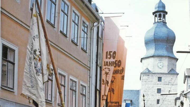 Einzug der Präsidierenden zum Pfingstkongress 1981 durch die Spitalgasse.  Foto: Archiv Klaus Wöhner