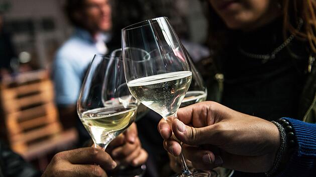 Burgkunstadt: Partyg&auml;ste werfen Essen an Hauswand - sie wollten sie "versch&ouml;nern"