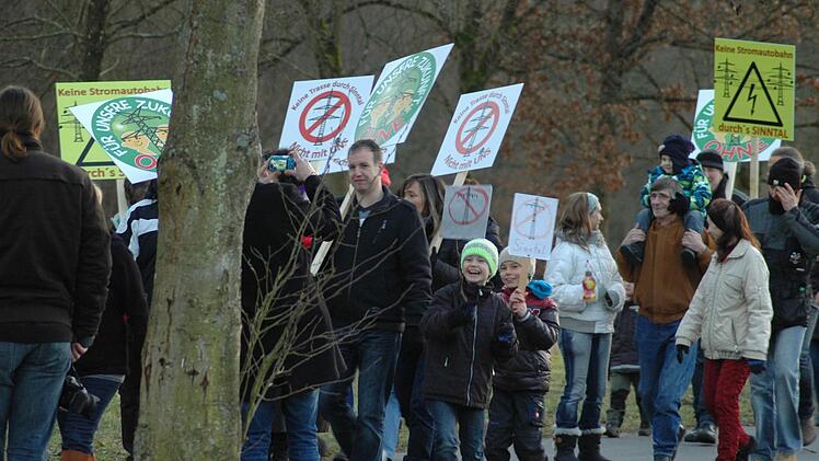 Demonstration gegen die Südlink-Stromtrasse in Römershag/Bad Brückenau. Foto: Sebastian Schmitt-Mathea