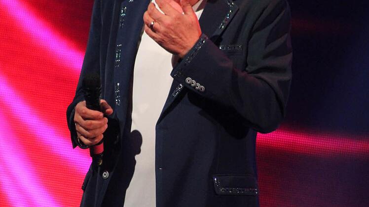 Bernd Ulrich sprach auch in diesem Jahr wieder ernste Thema an: Denn die Amigos engagieren sich seit Jahren für den Weißen Ring und kämpfen gegen Kindesmissbrauch. Foto: Sonny Adam