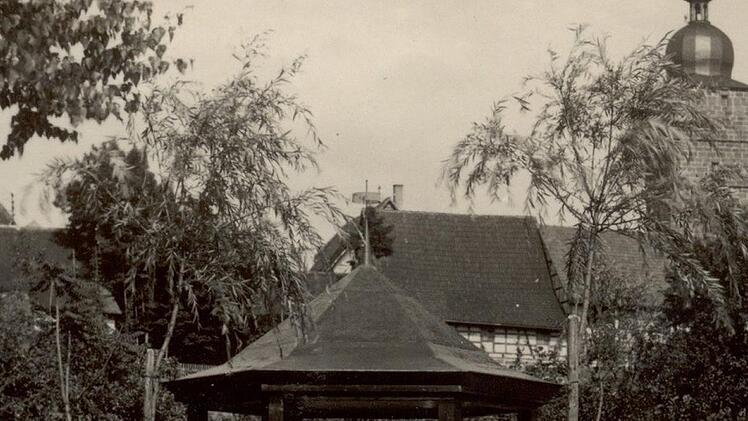 Pavillon in der Karl-Hoch-Anlage