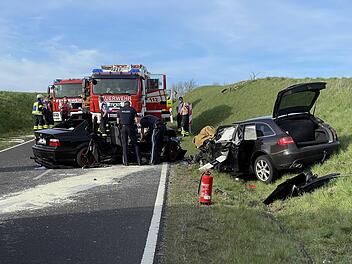 Schwerer Unfall im Kreis Wunsiedel: Ein Mann starb noch an der Unfallstelle
