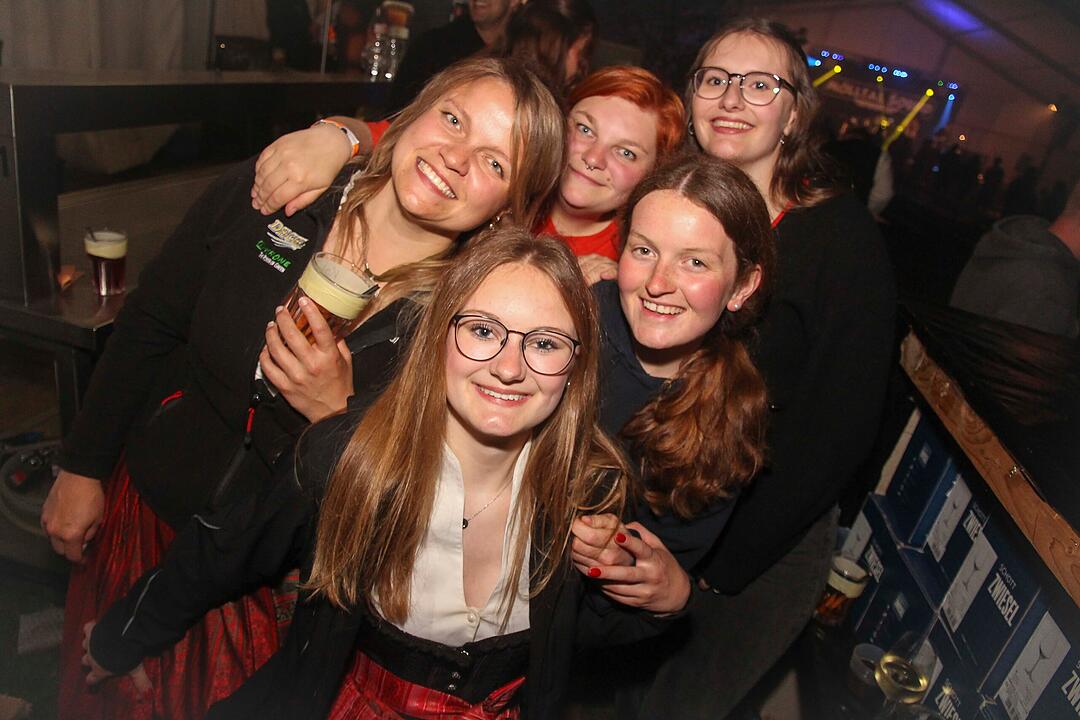 Festabend mit &bdquo;M&ouml;lltal Sound&ldquo;