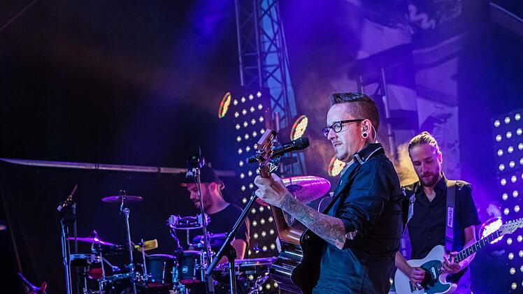 Seiler & Speer begeisterten das Publikum im Schlosshof von Tambach. Foto: Jochen Berger