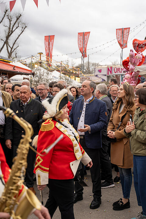 Mehr als 150 Buden und Attraktionen!