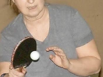 Susanne Zimmermann (TS Kronach II) blieb beim 8:4-Sieg gegen Friesen in ihren zwei Einzeln und im Doppel mit Elisabeth Brückner ungeschlagen.  Foto: Hans Franz
