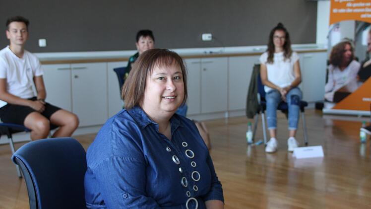 Tina Muck ist die Geschäftsführerin des Bezirksjugendrings Unterfranken. Auf dem Volkersberg moderierte sie ein Gespräch zwischen Jugendlichen, Eltern und Lehrern zur Corona-Pandemie. Foto: Ulrike Müller