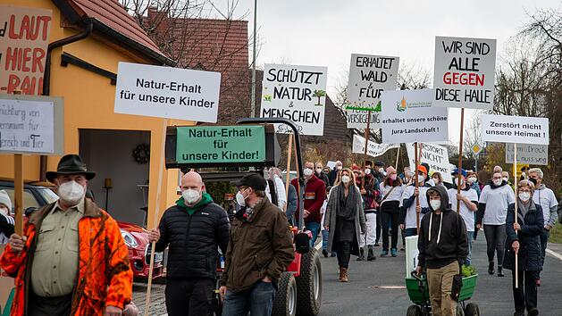 Demo gegen ein Lidl-K&uuml;hllager in Stadelhofen