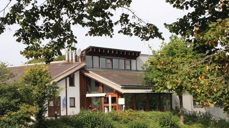 Am 16. Dezember schließt der Badbetreiber Thomas Seybold das Gößweinsteiner Hallenbad. Wie es dann weiter geht,  ist ungewiss.Fotos:  Hofbauer