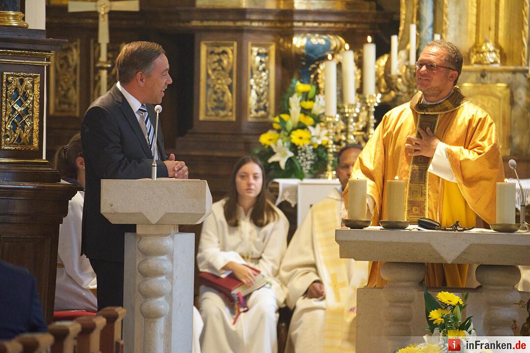 Nach einjähriger Kirchensanierung: Hannberg feiert die Wiedereröffnung der Wehrkirche der Pfarrei Geburt Mariens Hannberg