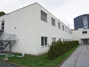 Im sogenannten Interimsgebäude ist die Corona-Station des Klinikums Kulmbach eingerichtet. Foto: Klinikum