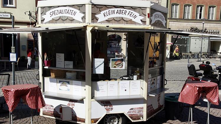 "Klein aber fein" ist auf dem Hammelburger Marktplatz von Montag bis Freitag anzutreffen.  Foto: Bianca Volkert