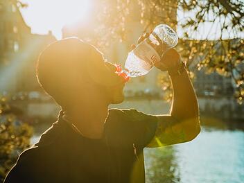 Viel trinken ist wichtig. Das gilt vor allem an den ganz heißen Tagen.