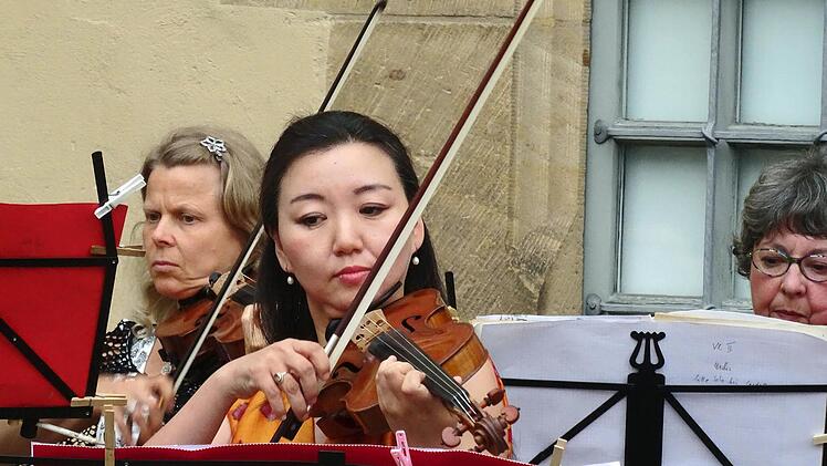 Impressionen von der Serenade mit dem Collegium musicum auf der Veste Coburg: Megumi Ikeda.Foto: Jochen Berger
