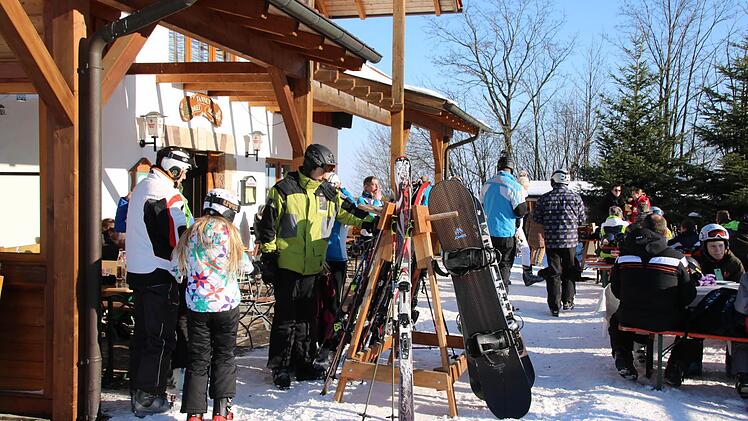 Volles Haus gibt es an den Wochenenden an der Dreitannen-Alm. Foto: Ralf Ruppert