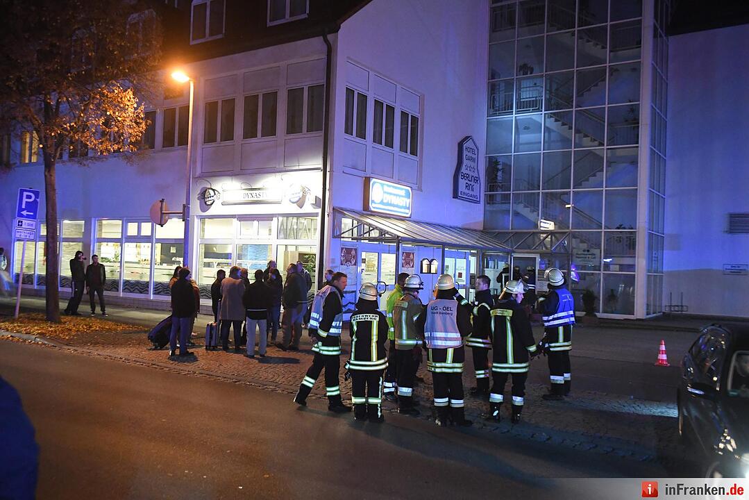 Brand in Tiefgarage in Bamberg - Hotel evakuiert