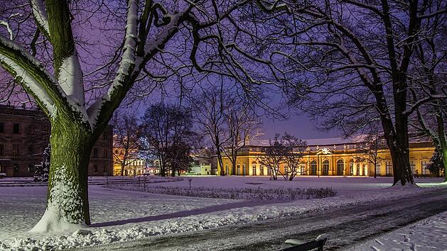 Erlangen: Stadtf&uuml;hrung zu Winter- und Weihnachtsbr&auml;uchen findet bald statt