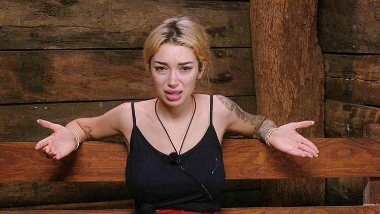 Ariel wunder sich &uuml;ber ihre Nominierungen: "Wo ist der Welpenschutz?"