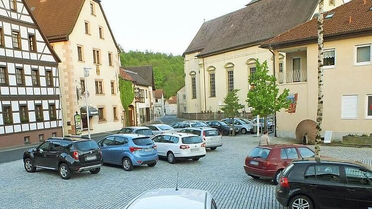 Nicht immer parken die Autofahrer so ordentlich wie auf unserem Bild. Foto: Björn Hein