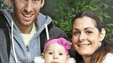 Itamar Stein legt neben dem Sport seine ganze Konzentration auf seiner jungen Familie, rechts Ehefrau Thereza mit Töchterchen Mia.