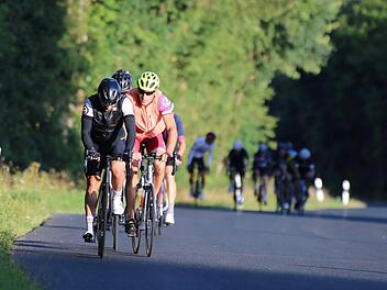 Eine Grenzerfahrung ist die Rhön300 für die Pedaleure insbesondere durch das stete Auf und Ab. Foto: Sebastian Schmitt