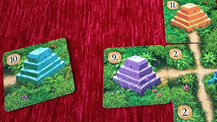 Spiele-Test "Karuba - Das Kartenspiel":  Auf der schnellen Suche nach dem Dschungelpfad