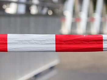 Adelsdorf: Aischbrücke ab Donnerstag gesperrt - Regionalbuslinie betroffen Adelsdorf: Aischbrücke ab Donnerstag gesperrt - Regionalbuslinie betroffen