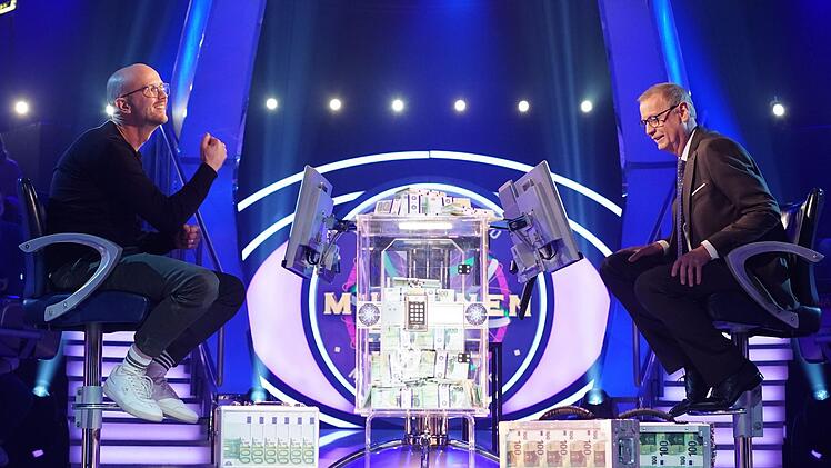 Bei der Frage um die Gattung einer Hecke bekam sich G&uuml;nther Jauch (rechts) mit seinem Kandidaten in die Haare.