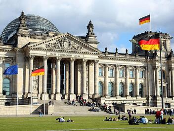 Der Bundestag ist das Ziel von acht Bewerberinnen und Bewerbern im Wahlkreis Kulmbach. Foto: Archiv/dpa