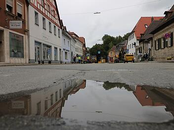 In der Bamberger Straße soll der Mann in Richtung eines Streifenwagens gespuckt haben. Die Polizeikontrolle eskalierte. Foto: Ronald Heck