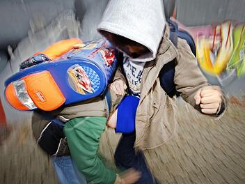 Immer mehr Kinder spielen die brutalen "Squid Games" nach. Droht an Halloween eine Gefahr durch die Netflix-Serie?