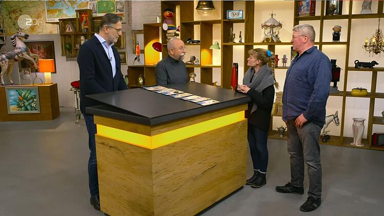 Anke und Norbert hatten Werbeschilder für Speiseeis dabei. Eis am Stiel kostete damals nur 50 Pfennig. "Das nennt man Inflation", klagte Gastgeber Horst Lichter wehmütig.