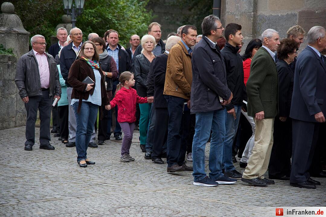 Nach einjähriger Kirchensanierung: Hannberg feiert die Wiedereröffnung der Wehrkirche der Pfarrei Geburt Mariens Hannberg