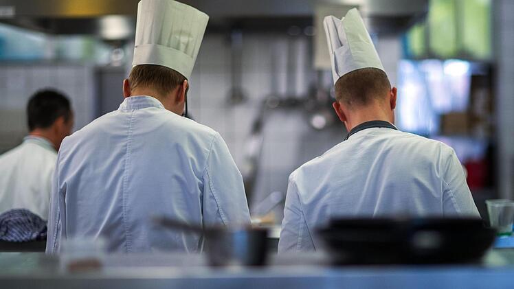 Wer aktuell eine Ausbildungsstelle sucht, hat vor allem in der Gastronomie gute Chancen.  Foto: Jens Büttner