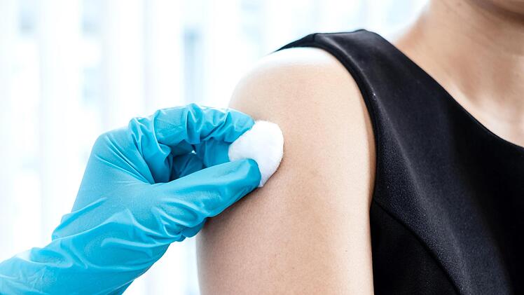 Impfen ist nicht nur Vorsorge für die eigene Gesundheit, sondern schützt auch besonders gefährdete Menschen. Foto: Adobe Stock/Symbolbild