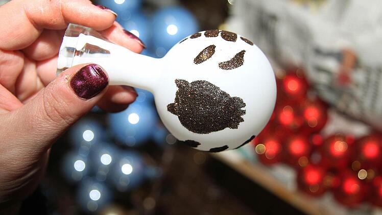 Für eine eigene Eulenkreation hat die Zeit nicht mehr gereicht, aber einige Exemplare nimmt Silke Eckardt dennoch ins Sortiment.