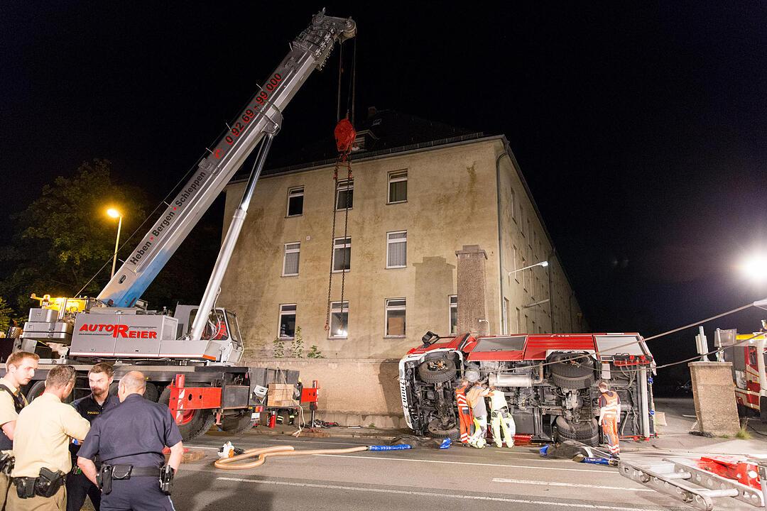 Unfall mit Feuerwehr-Auto in Coburg: Ein Toter