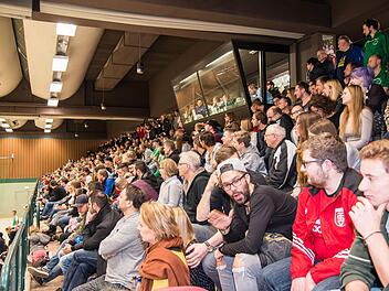 Erneut strömten die Massen zum Rundschau-Cup in die Sporthalle Weiher. Foto: Alexander Muck
