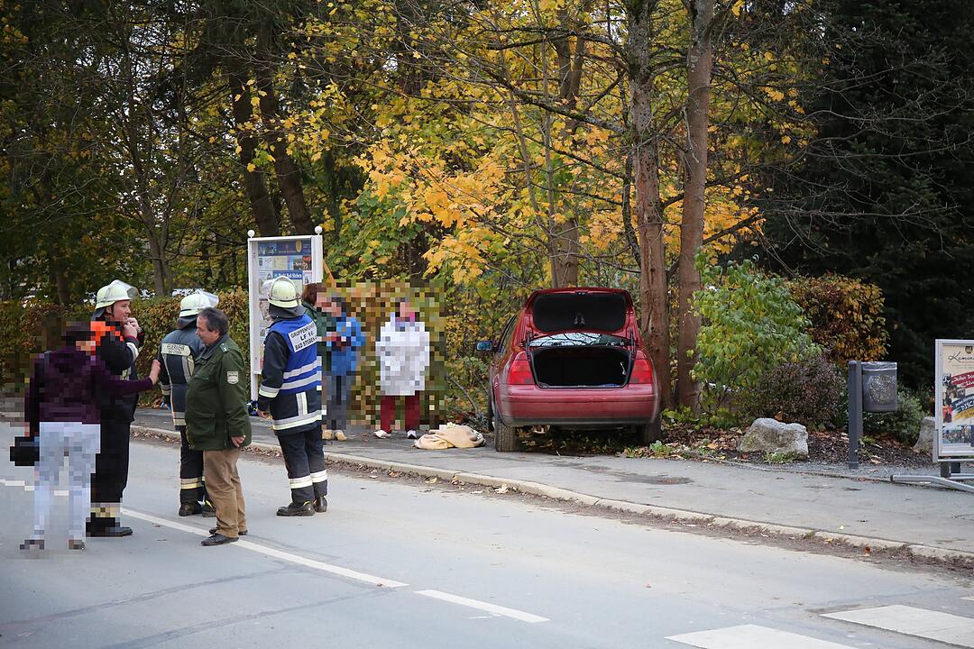 Schwerer Unfall am Zebrastreifen an Therme Bad Steben
