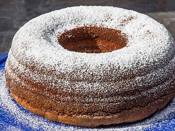 Eierlik&ouml;r-Nusskuchen