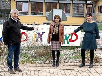 Ludwig Nagel und ihre Nachfolgerin Nina Knoll wünschten Dorothea Baureis alles Gute. Foto: Johanna Blum